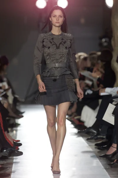 Look 37